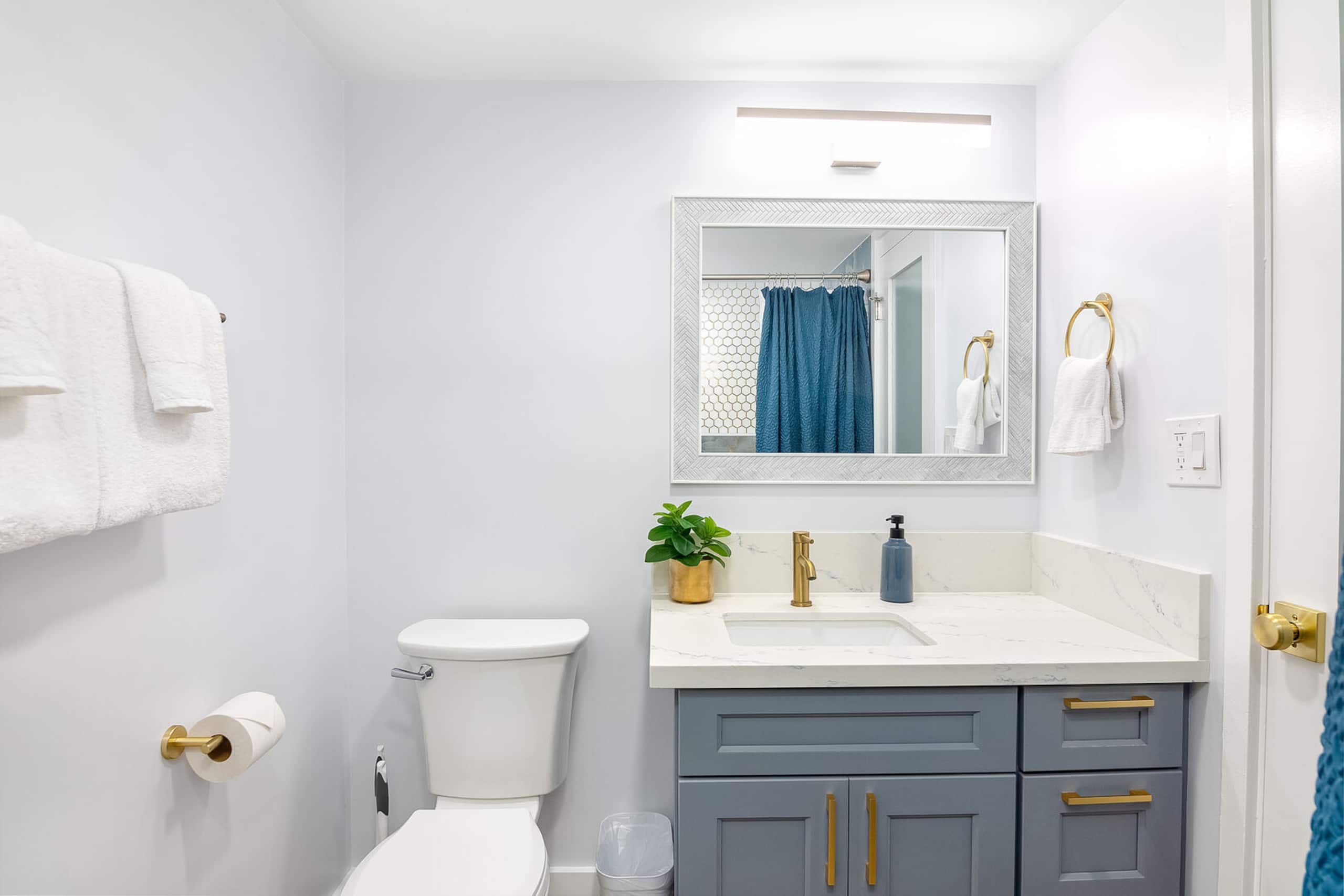 Condo in Honolulu · ★4.79 · 1 bedroom · 1 bed · 1 private bath - Image 30