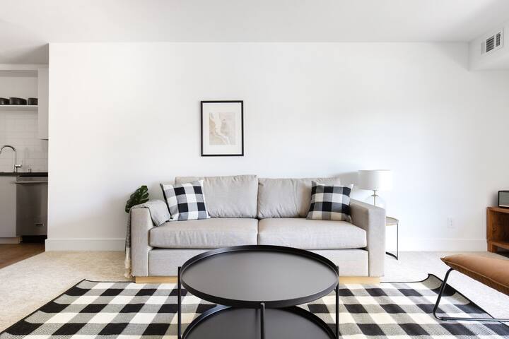 Blueground | Menlo Park, pool, w/d, gym gallery image 2