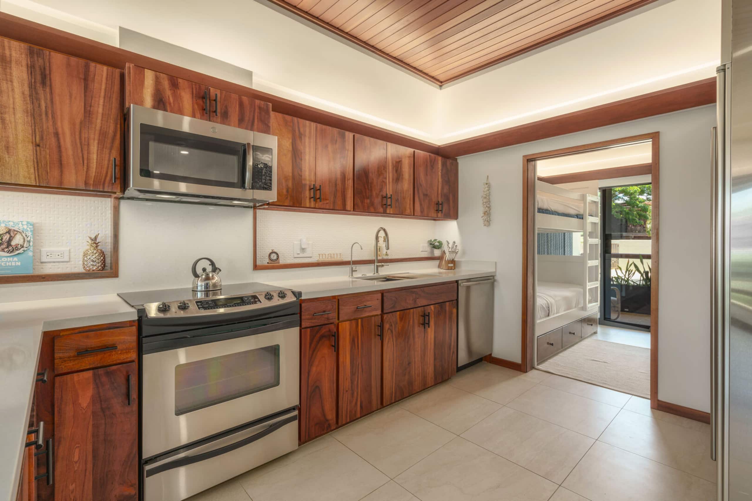 Condo in Lahaina · ★5.0 · 3 bedrooms · 4 beds · 2 baths - Image 24