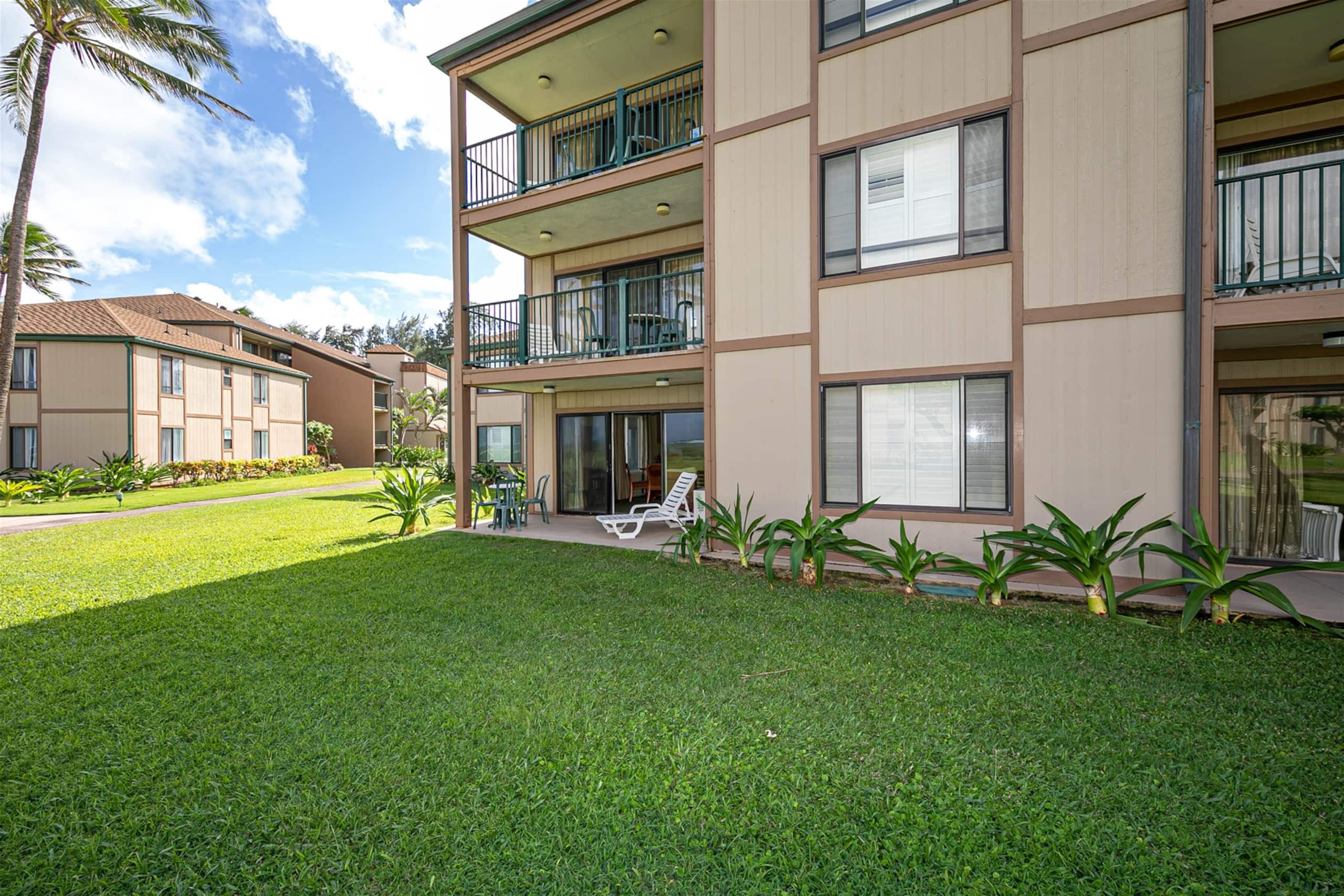 Condo in Kapaa · ★4.42 · 2 bedrooms · 3 beds · 2 shared baths - Image 15