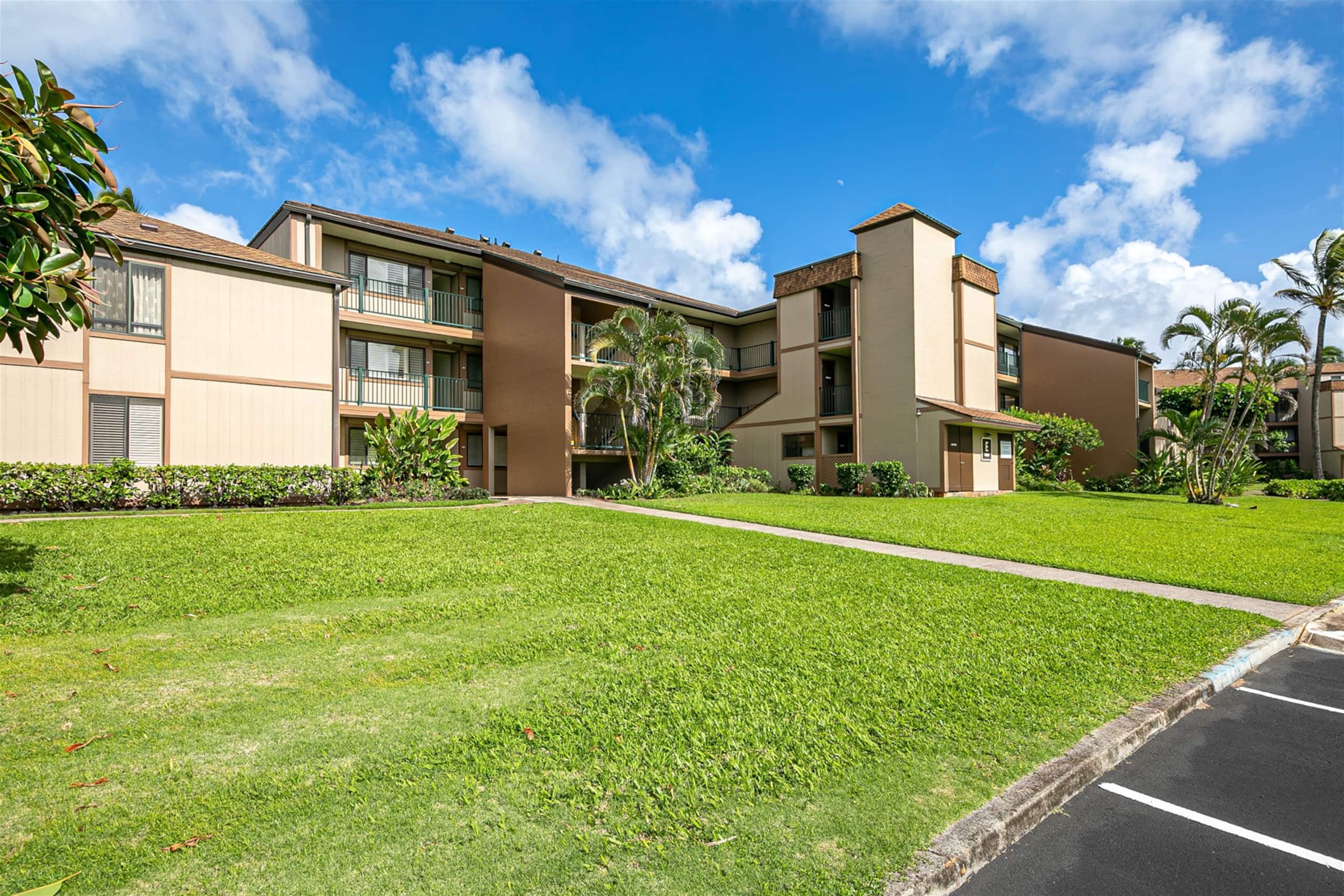 Condo in Kapaa · ★4.42 · 2 bedrooms · 3 beds · 2 shared baths - Image 16