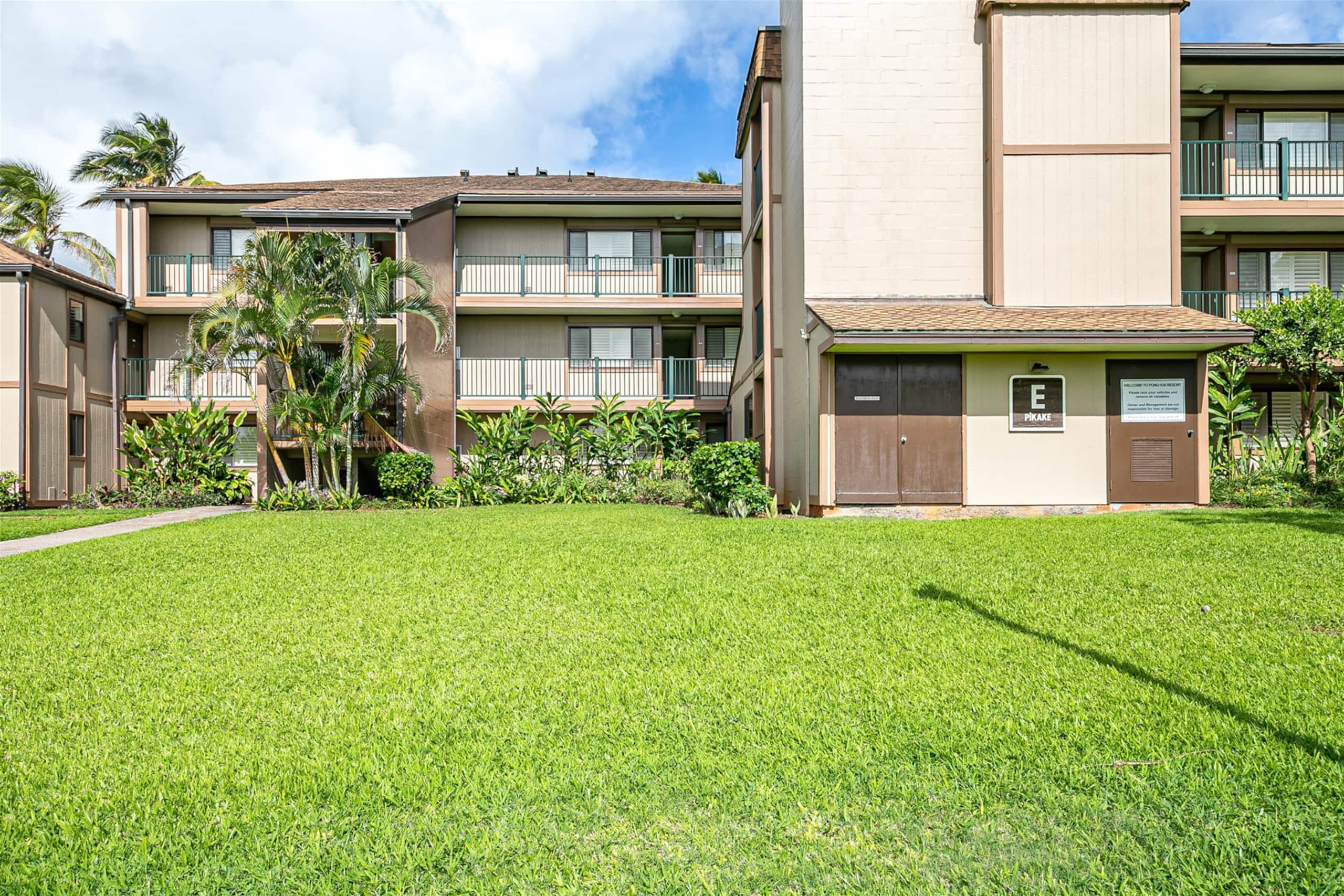 Condo in Kapaa · ★4.42 · 2 bedrooms · 3 beds · 2 shared baths - Image 17