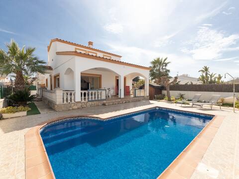 Propiedad de Airbnb exitosa: Angela by Interhome en Deltebre
