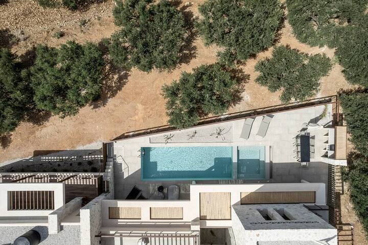 Villa Melissa 3, Spacious villa, private pool, BBQ gallery image 4