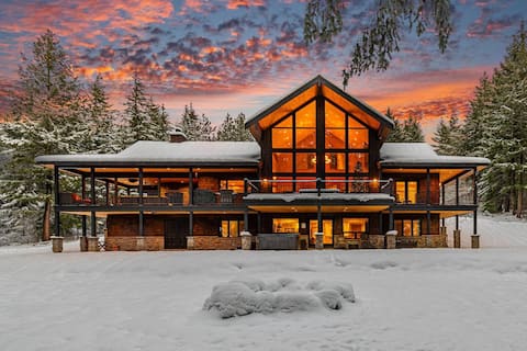 6,000 SqFt Estate | Outdoor Lounge/Spa+ 1PM In/Out