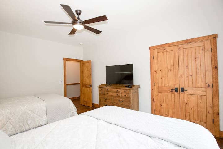 საძინებელი 3