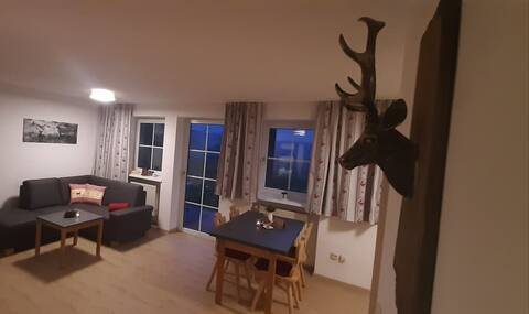 Gasthof Zum Wirt / Hohenbogenblick vacation rental (Neukirchen b. Hl. Blut), apartment for 4 people