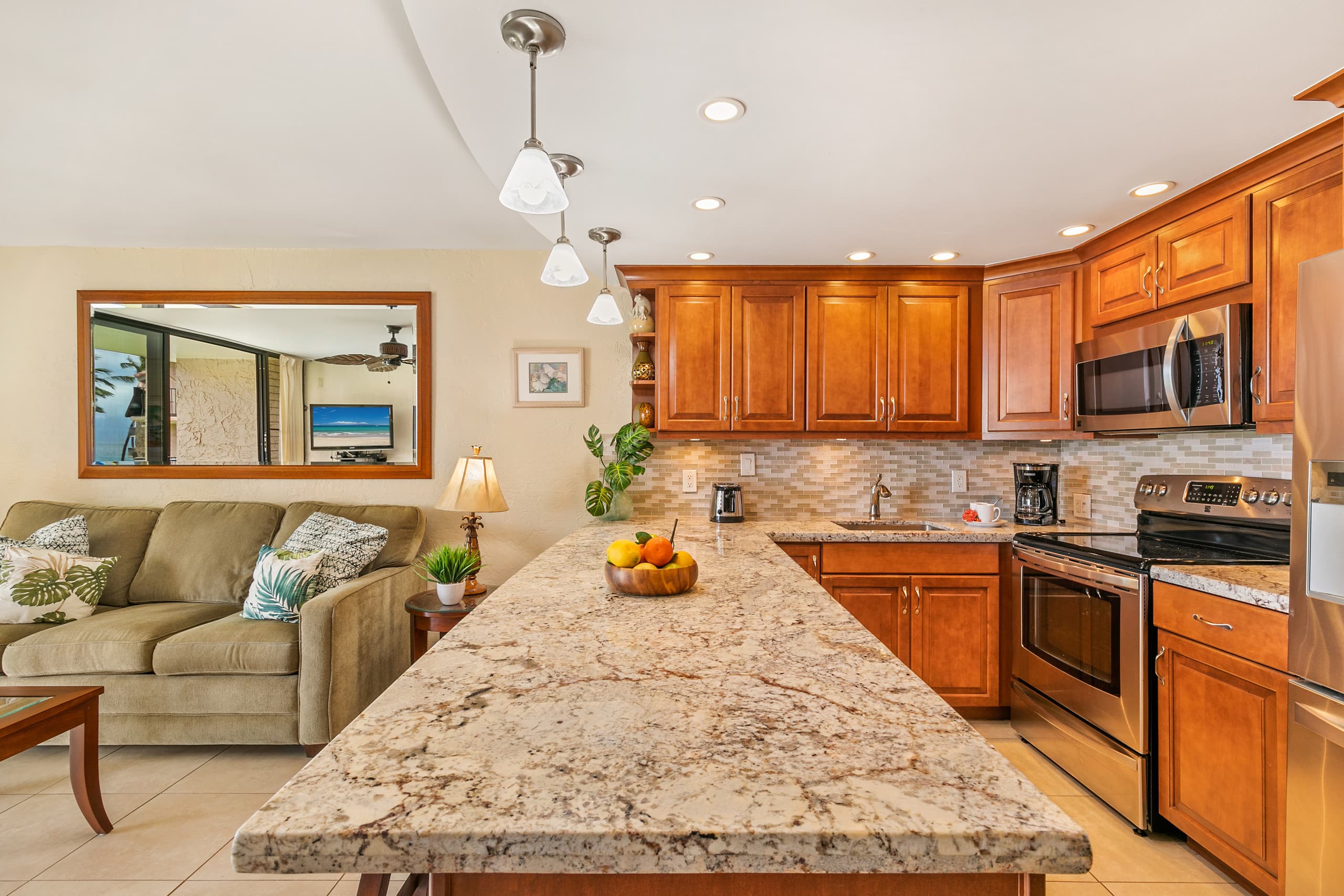 Condo in Lahaina · ★4.75 · 1 bedroom · 2 beds · 1 bath - Image 8