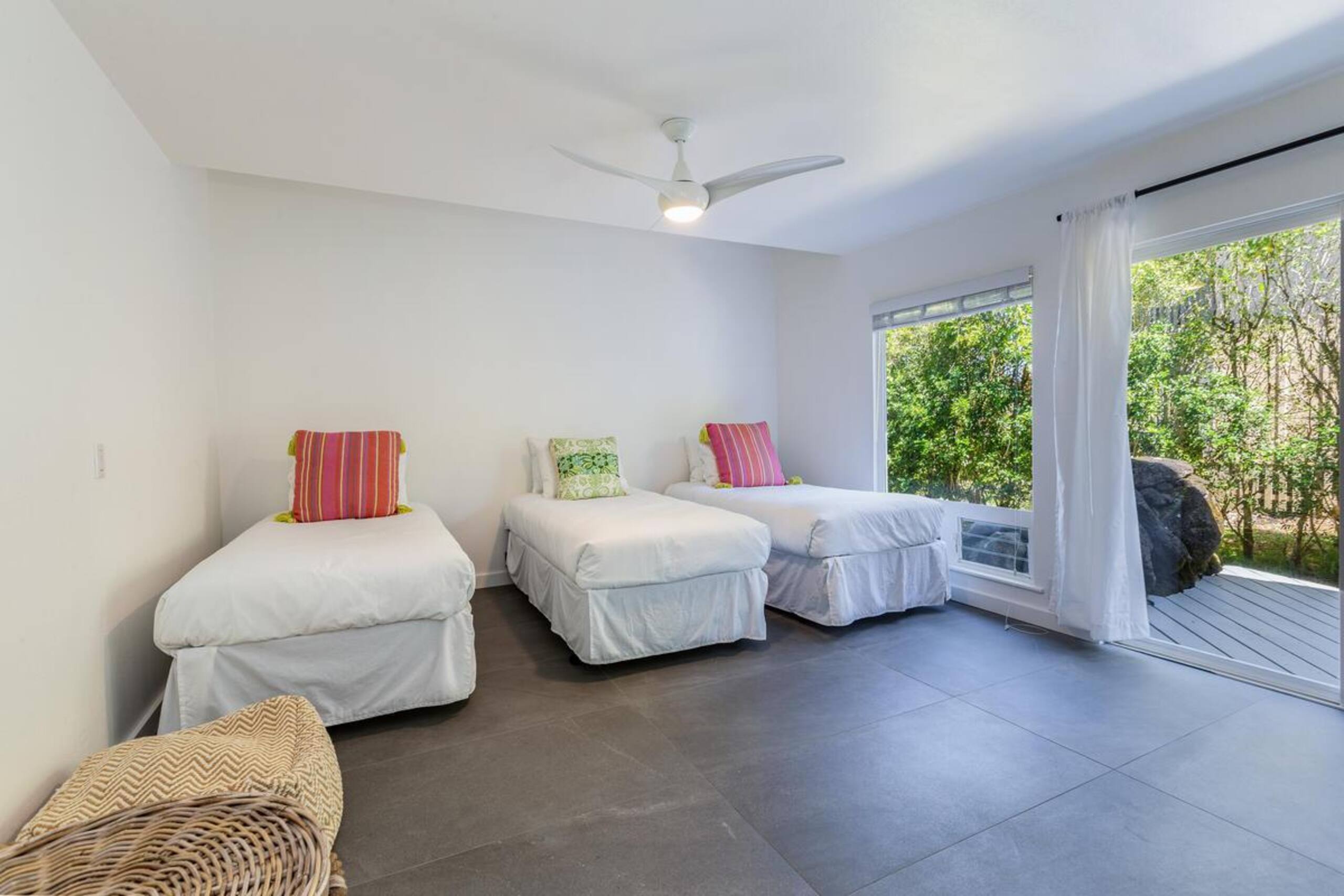 Home in Princeville · ★4.62 · 4 bedrooms · 5 beds · 2.5 shared baths - Image 27
