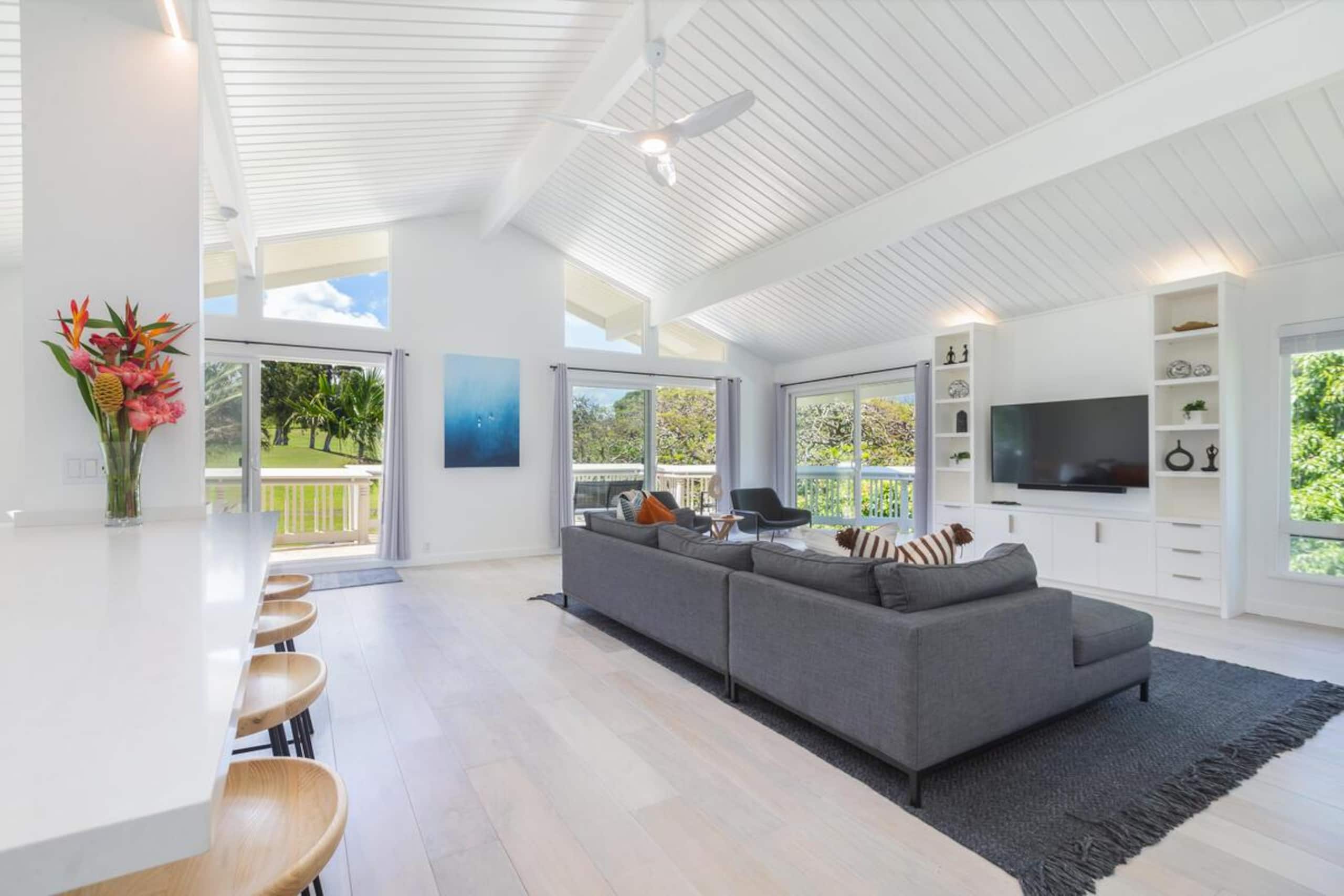 Home in Princeville · ★4.62 · 4 bedrooms · 5 beds · 2.5 shared baths - Image 14