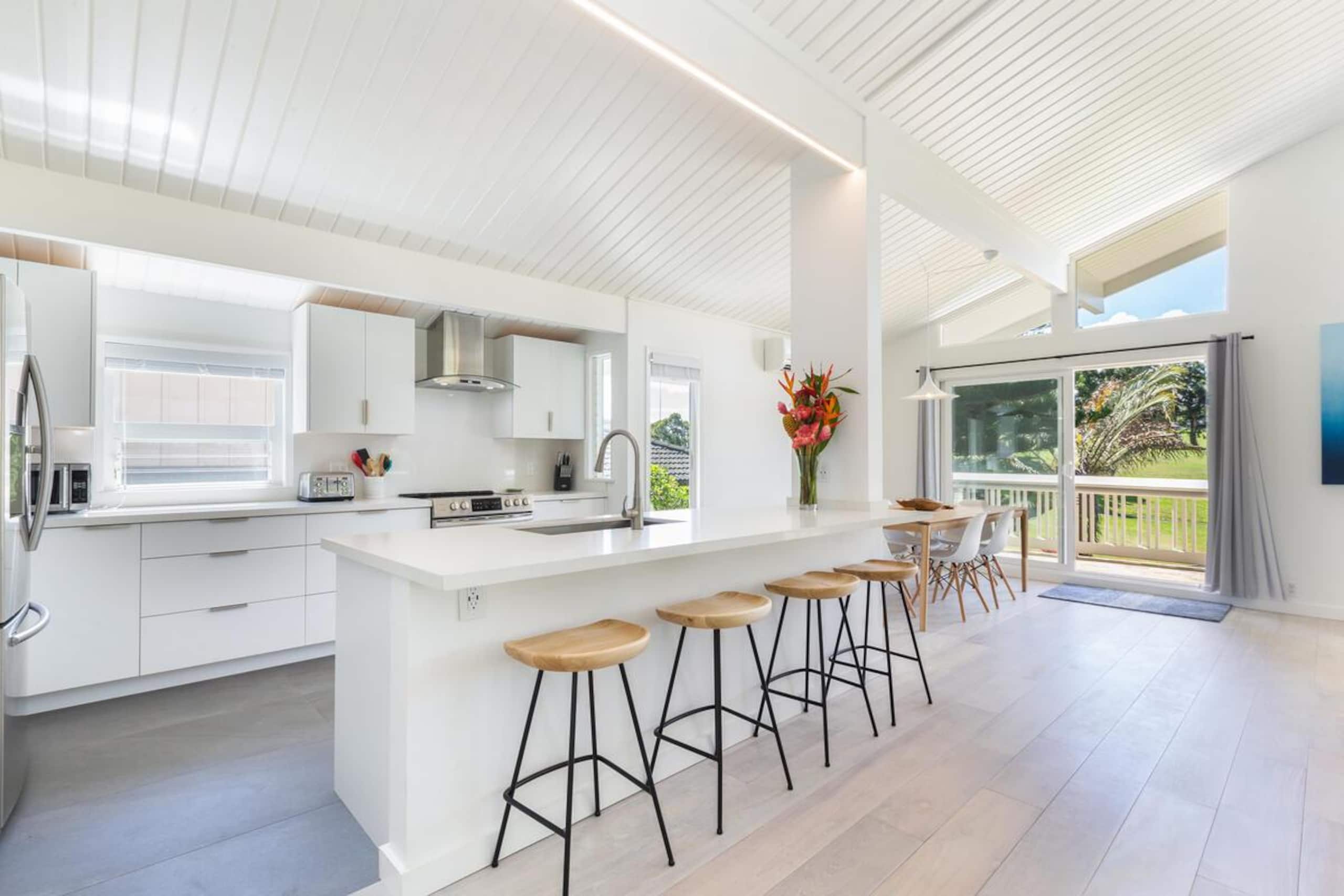 Home in Princeville · ★4.62 · 4 bedrooms · 5 beds · 2.5 shared baths - Image 4