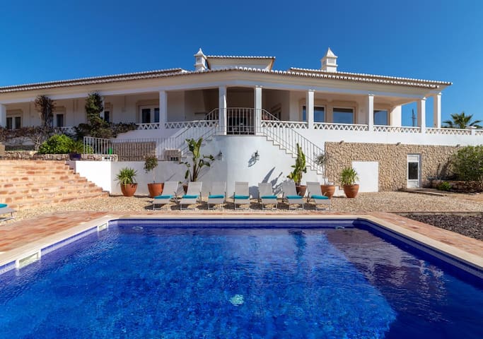 Carvoeiro-Villas managed Airbnb listing 1