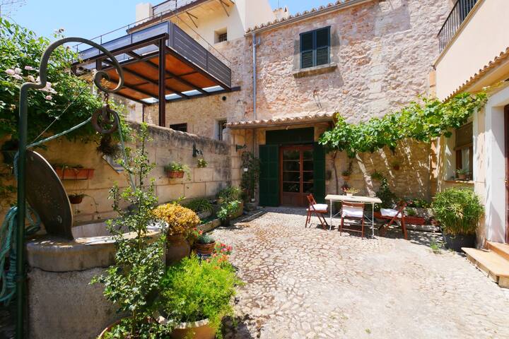 Colomer gallery image 5