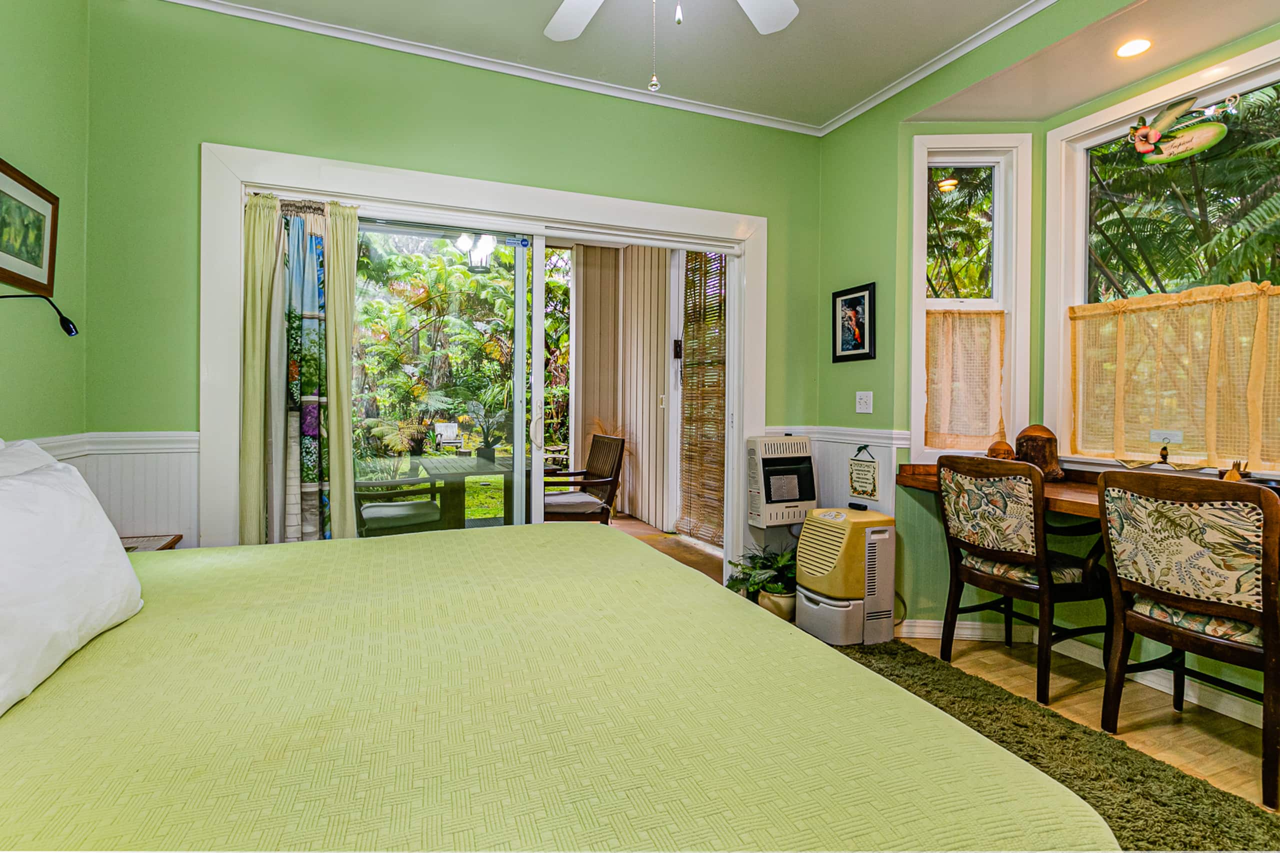 Home in Volcano · ★4.94 · 2 bedrooms · 2 beds · 2 baths - Image 21