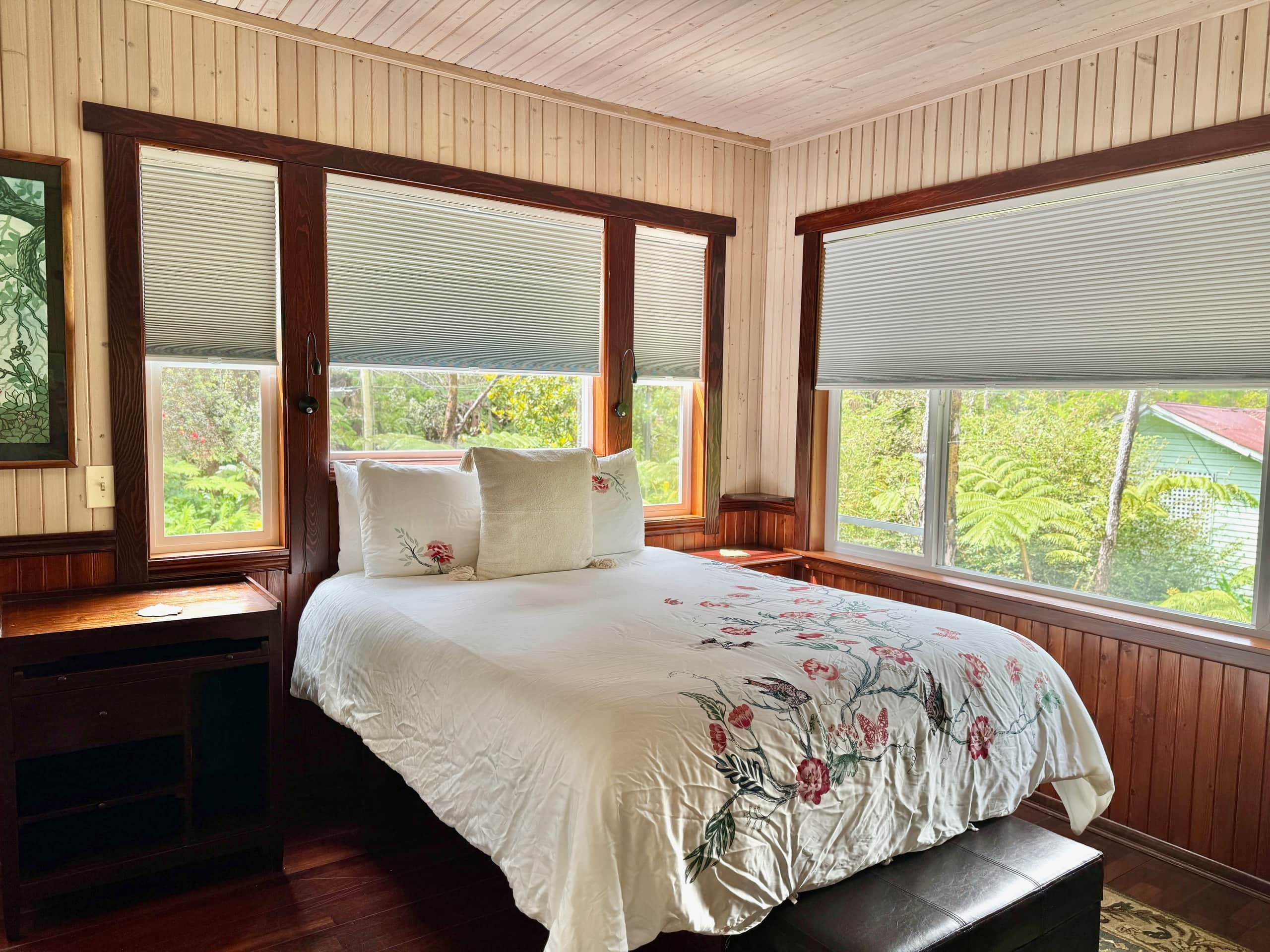Home in Volcano · ★4.94 · 2 bedrooms · 2 beds · 2 baths - Image 11