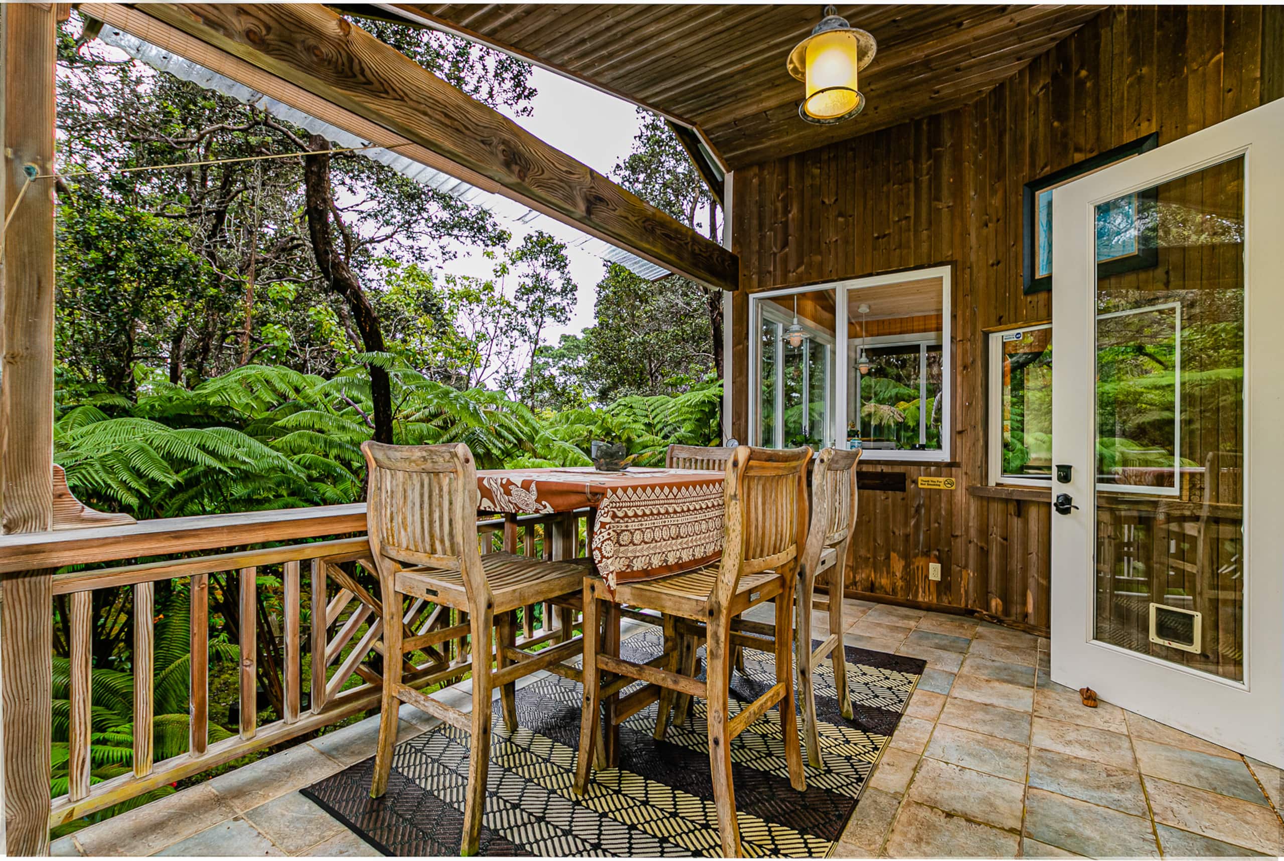Home in Volcano · ★4.94 · 2 bedrooms · 2 beds · 2 baths - Image 7