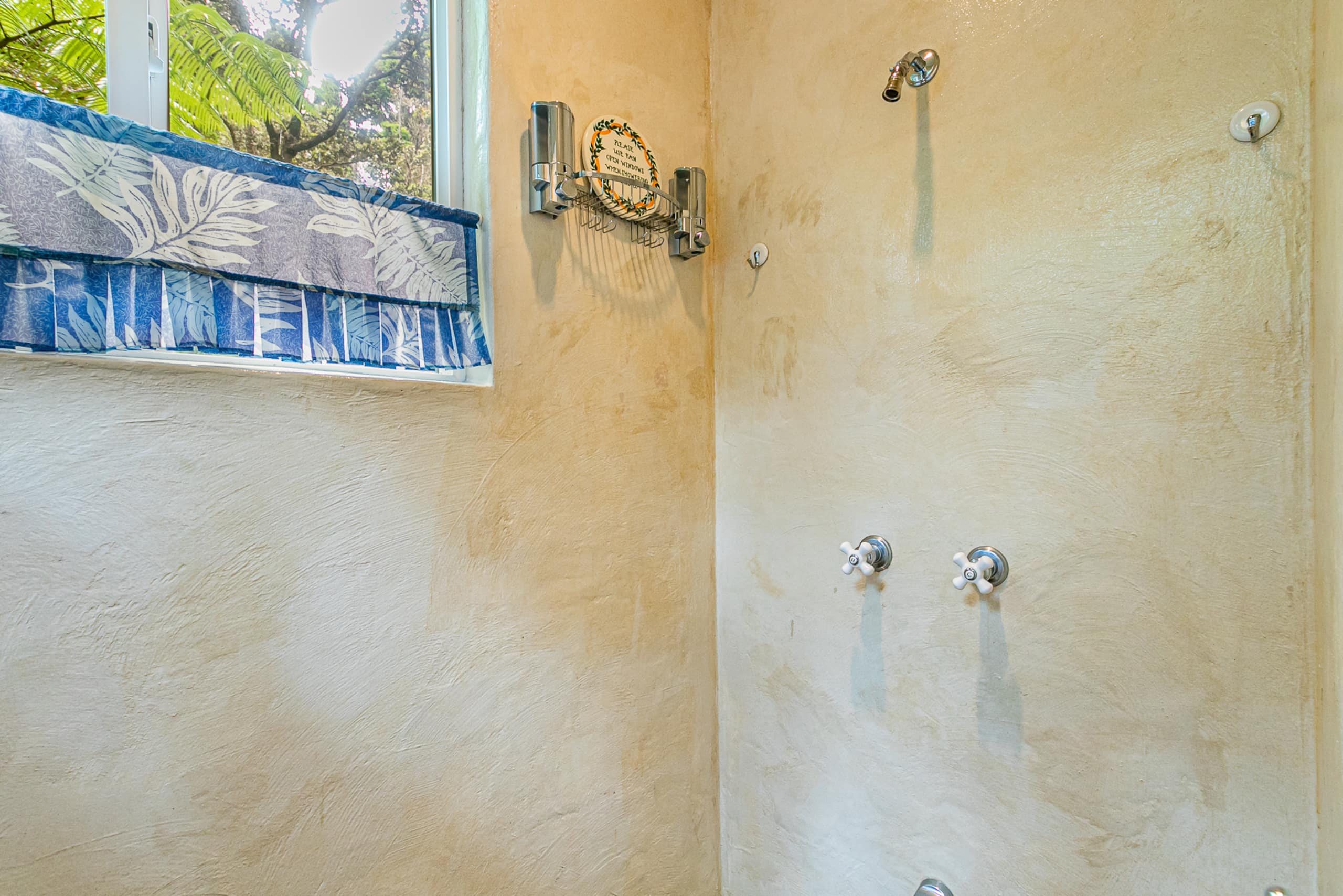 Home in Volcano · ★4.94 · 2 bedrooms · 2 beds · 2 baths - Image 26