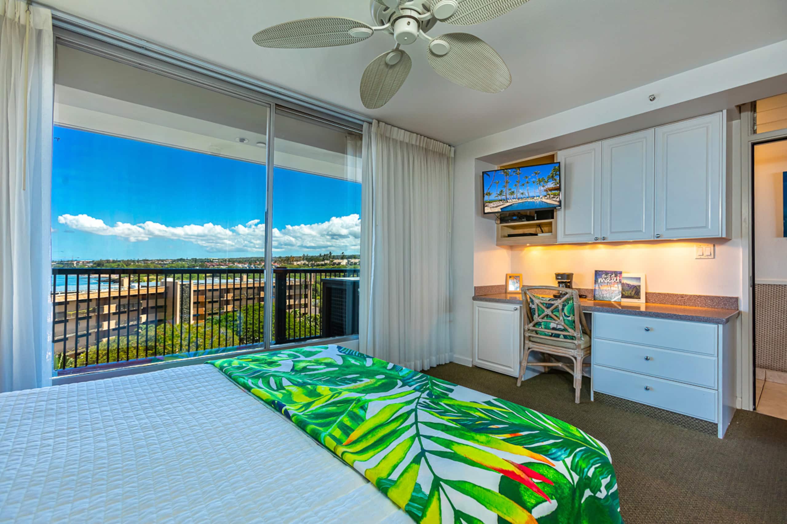Condo in Kihei · ★4.62 · 2 bedrooms · 3 beds · 2 baths - Image 24