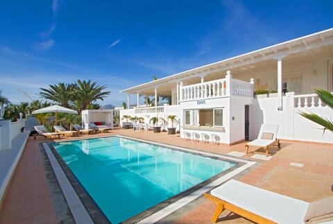Sueños del Mar 3 bedroom luxury villa with amazing