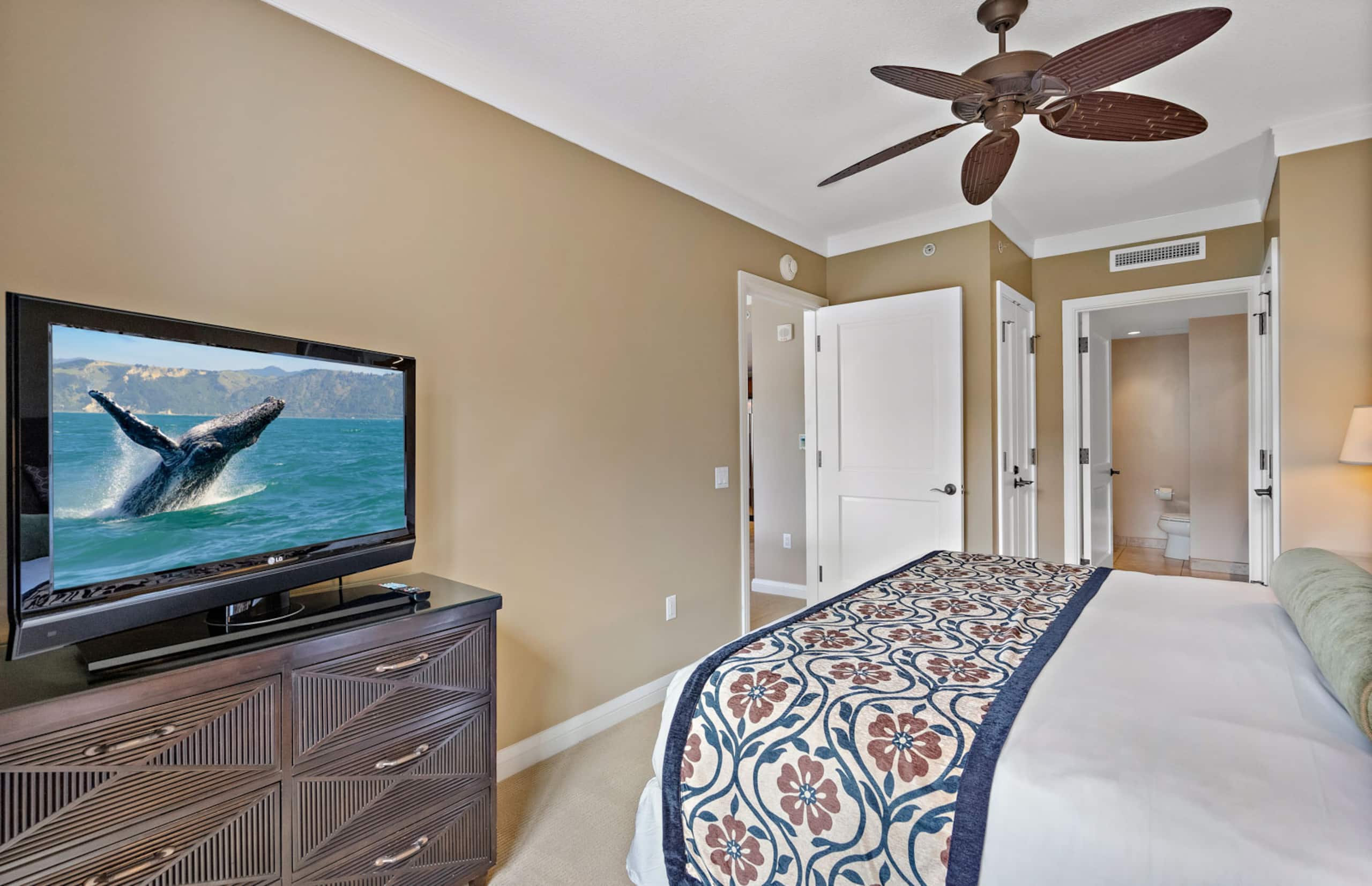 Condo in Lahaina · ★5.0 · 2 bedrooms · 3 beds · 2 baths - Image 21