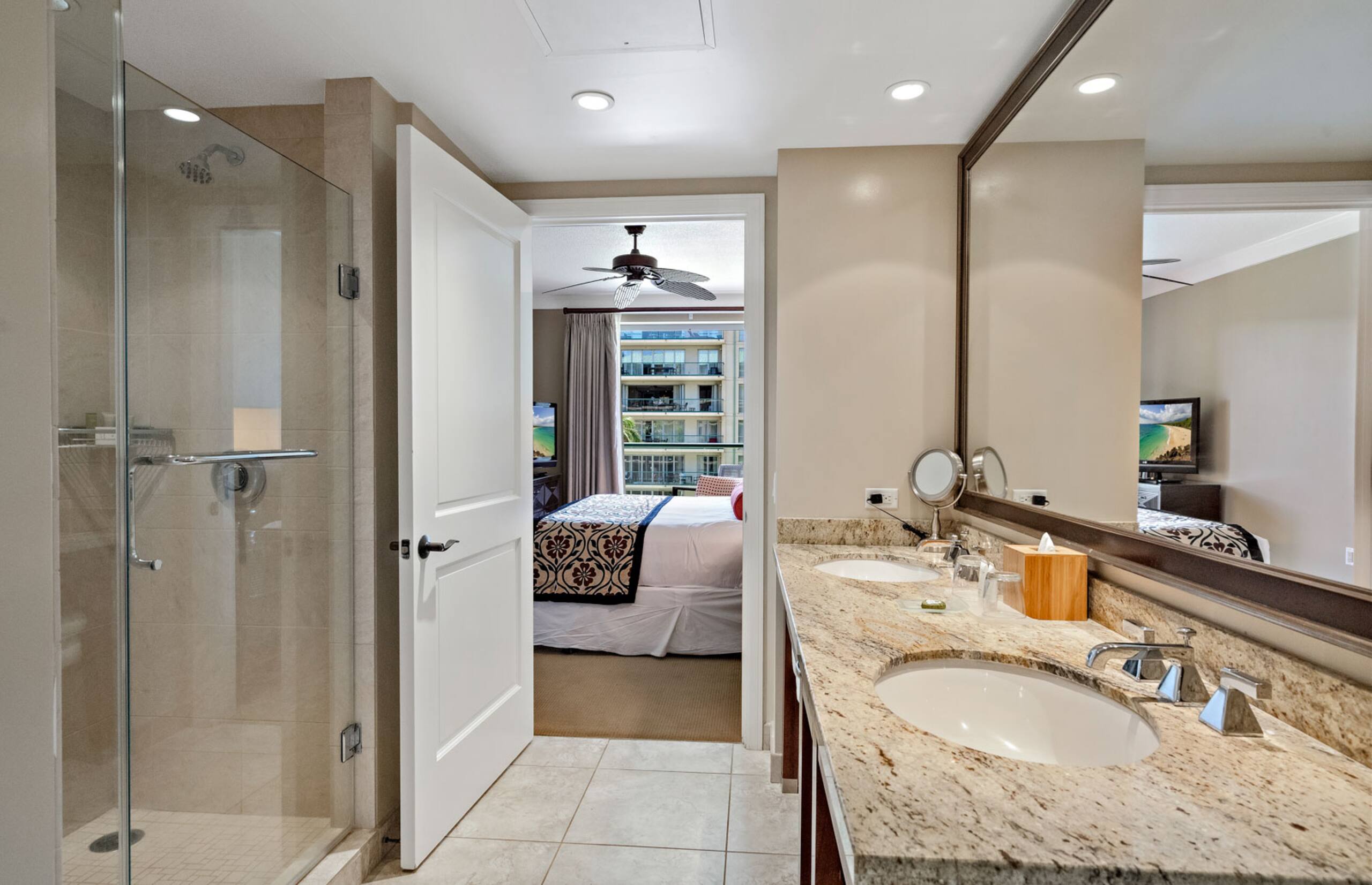 Condo in Lahaina · ★5.0 · 2 bedrooms · 3 beds · 2 baths - Image 19
