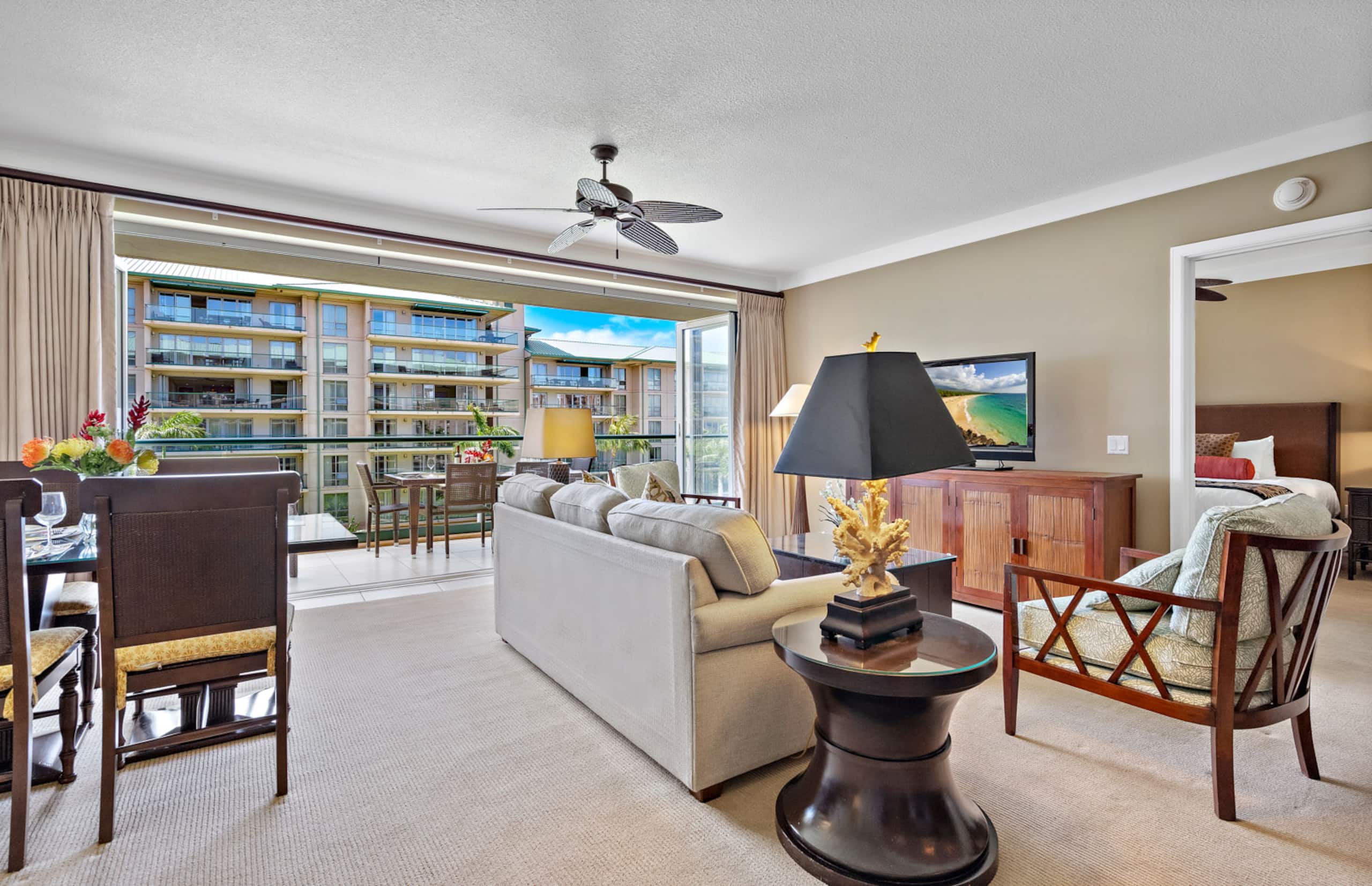Condo in Lahaina · ★5.0 · 2 bedrooms · 3 beds · 2 baths - Image 13