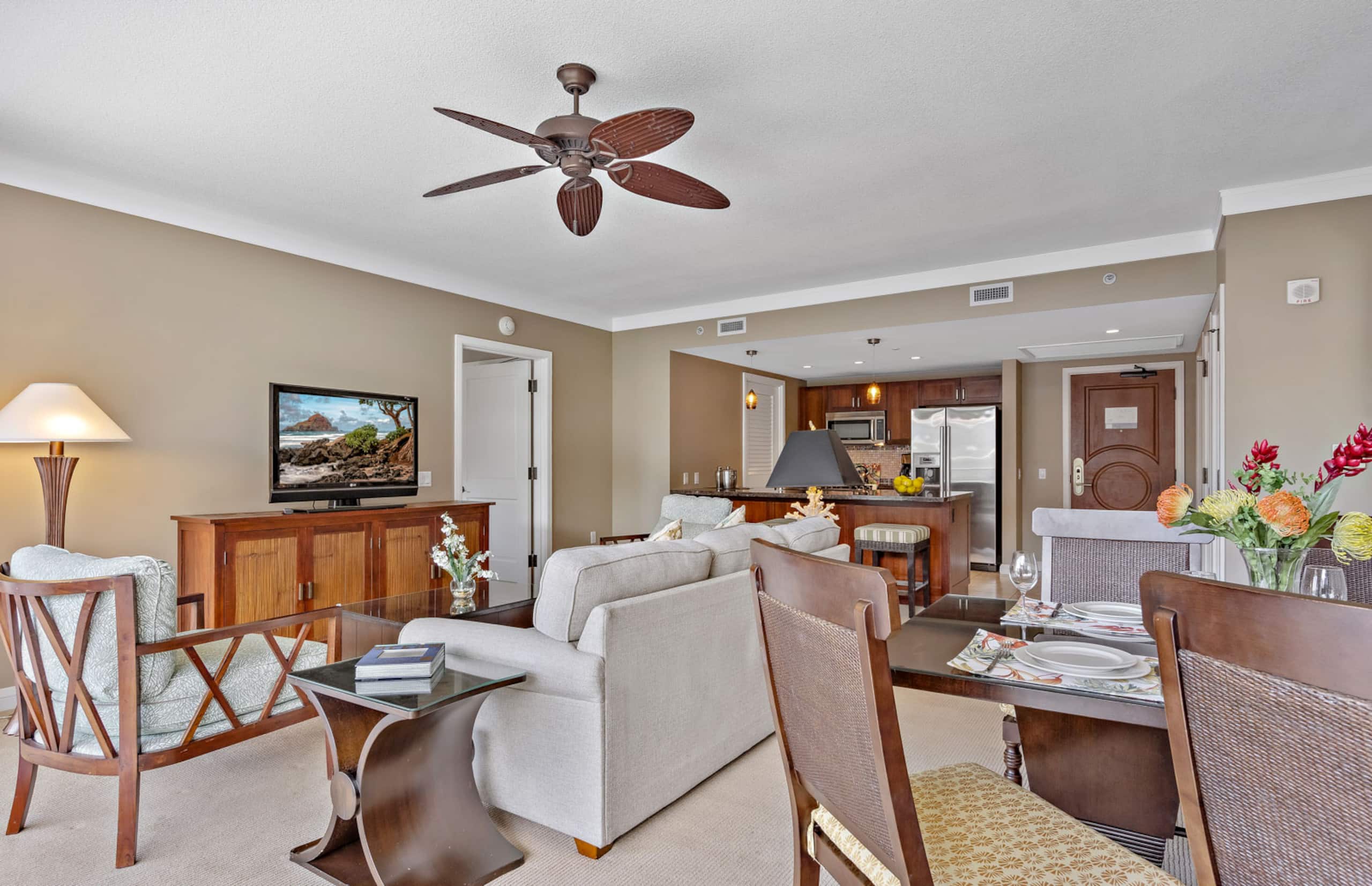 Condo in Lahaina · ★5.0 · 2 bedrooms · 3 beds · 2 baths - Image 12