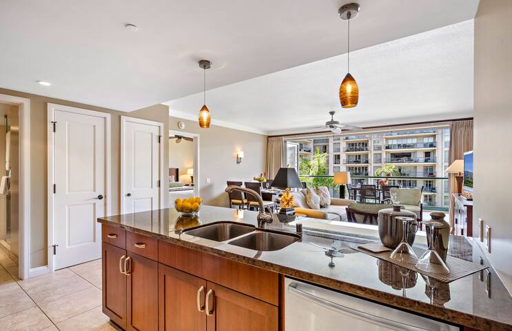 Maui Resort Rentals: Honua Kai Hokulani 447 gallery image 5