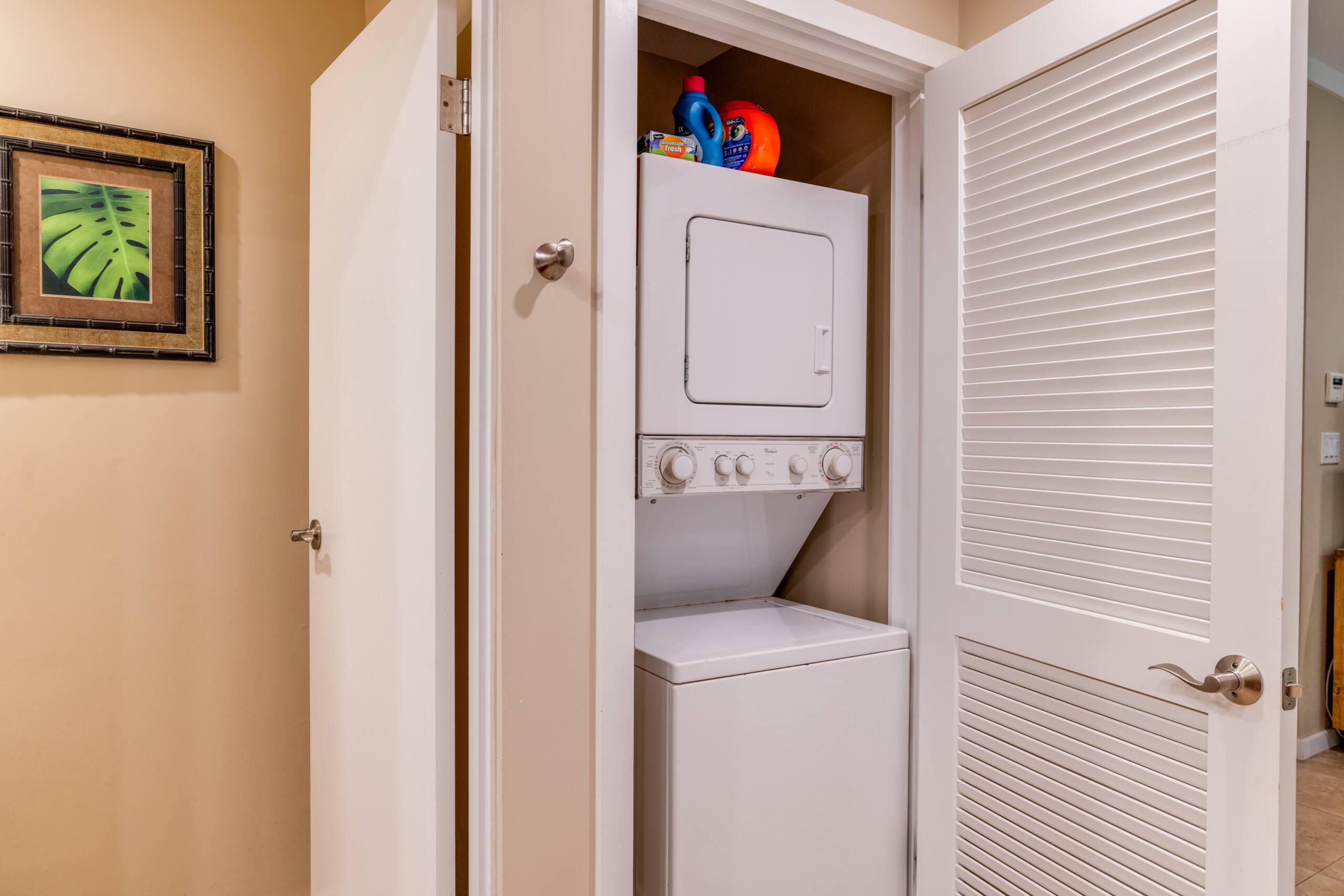 Condo in Lahaina · ★4.77 · 2 bedrooms · 3 beds · 2 shared baths - Image 34