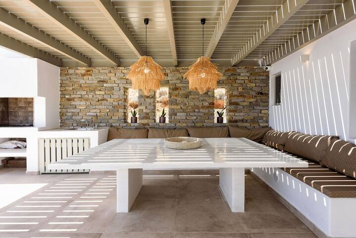 Rising Moon sea view villa near the beach gallery image 2