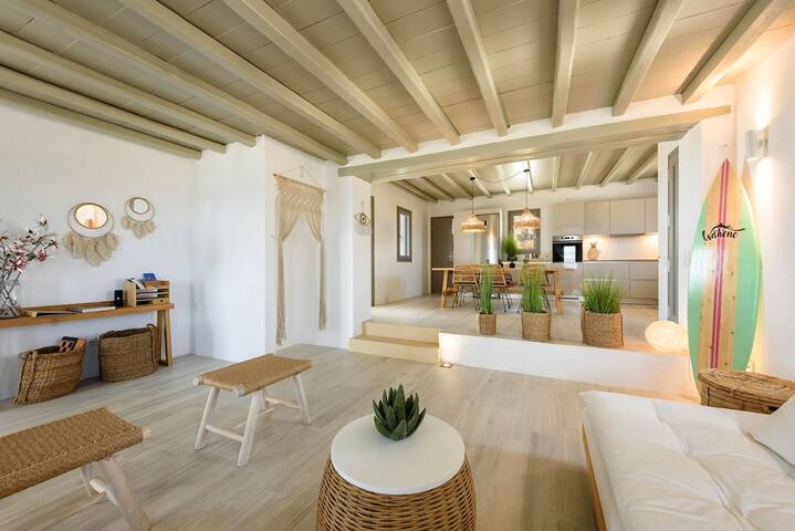 Rising Moon sea view villa near the beach gallery image 3