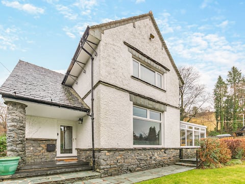 Corner Cottage - LP2