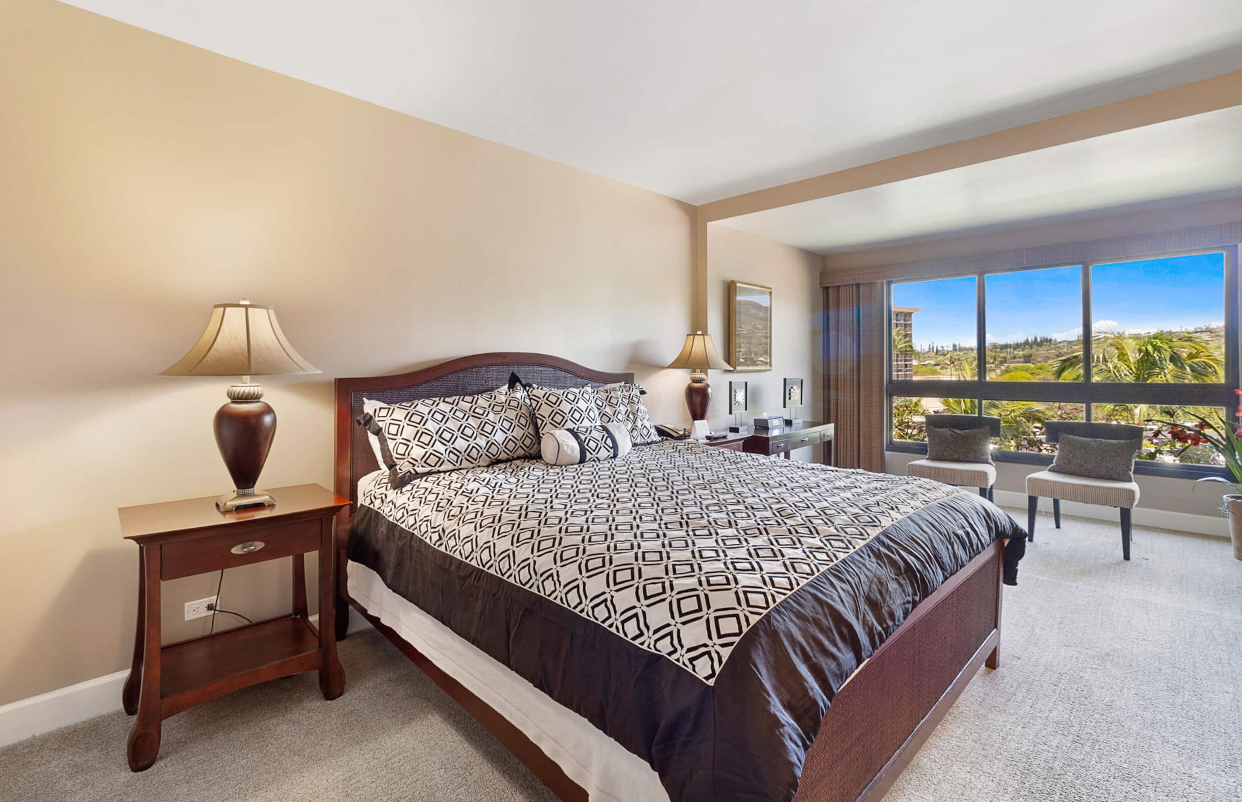 Condo in Lahaina · ★5.0 · 4 bedrooms · 6 beds · 4 baths - Image 16