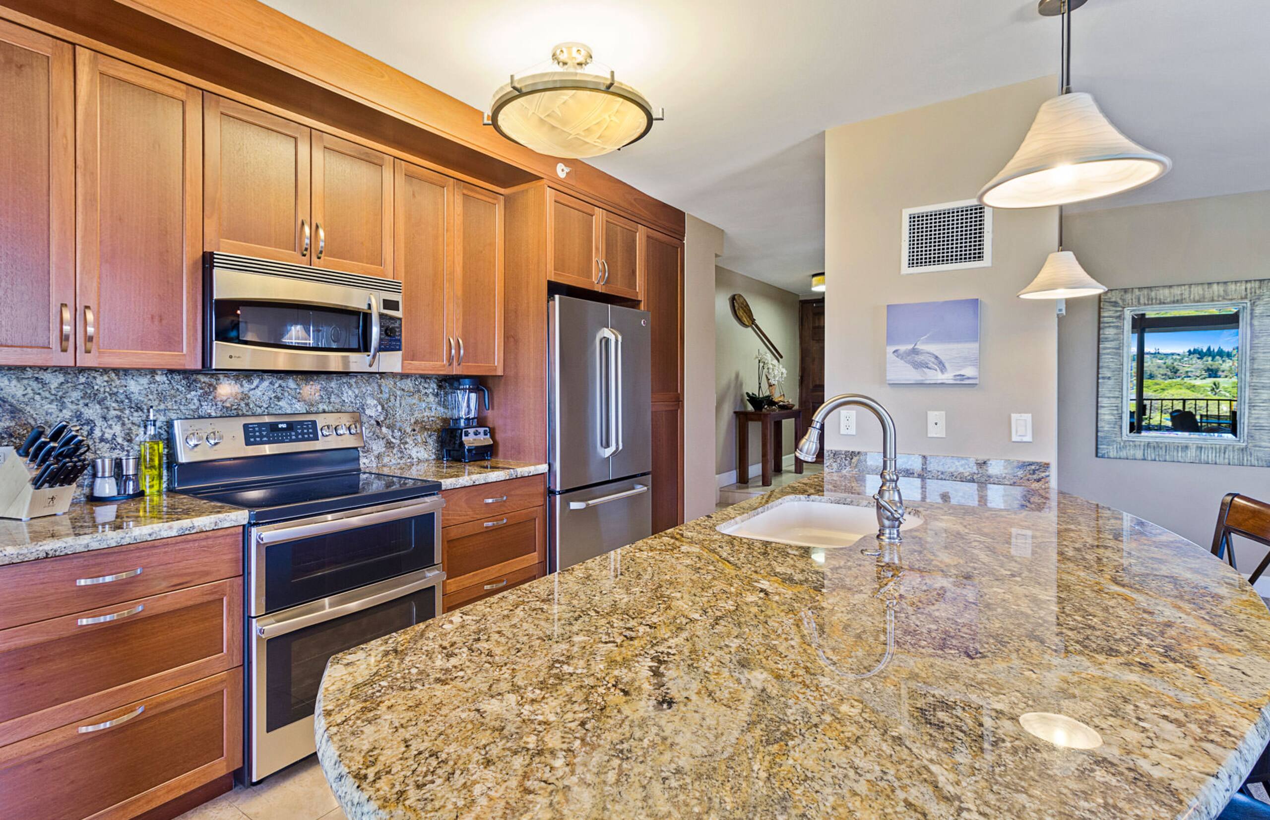 Condo in Lahaina · ★5.0 · 4 bedrooms · 6 beds · 4 baths - Image 8
