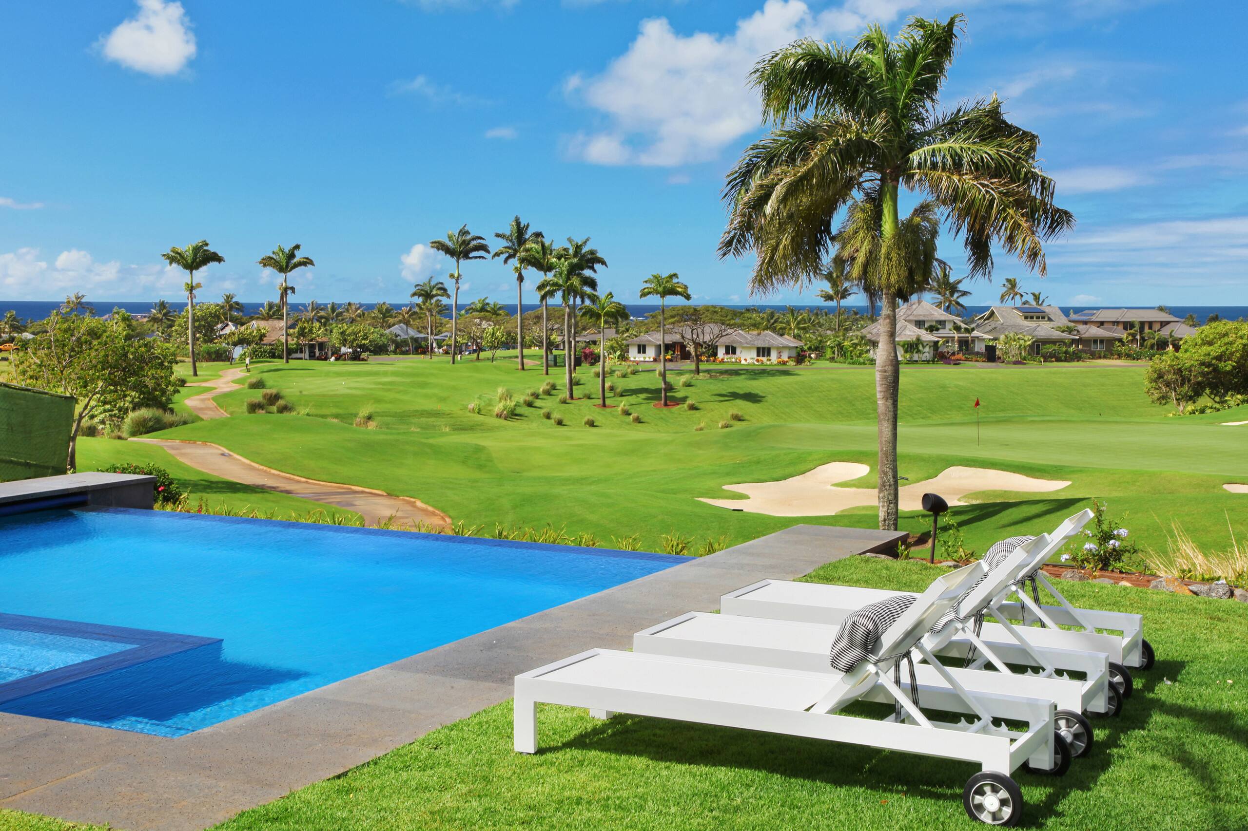 Hale Leimomi Luxurious Comfort + Pool + Views - Photo 37