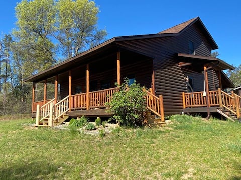 Haymarsh Creek cabin backs up to Huron Forest
