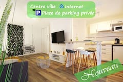 L%27Evasion+Lourdaise+Terrace+Center+Parking
