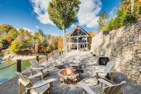 Skipping Stones Getaway - Hot Tub, Private Dock, &