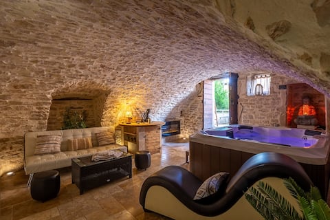 Secrets of the Isle – Private Spa & Stone Vaults