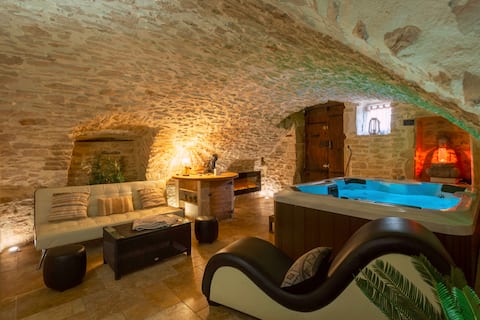 Secrets of the Isle – Private Spa & Stone Vaults
