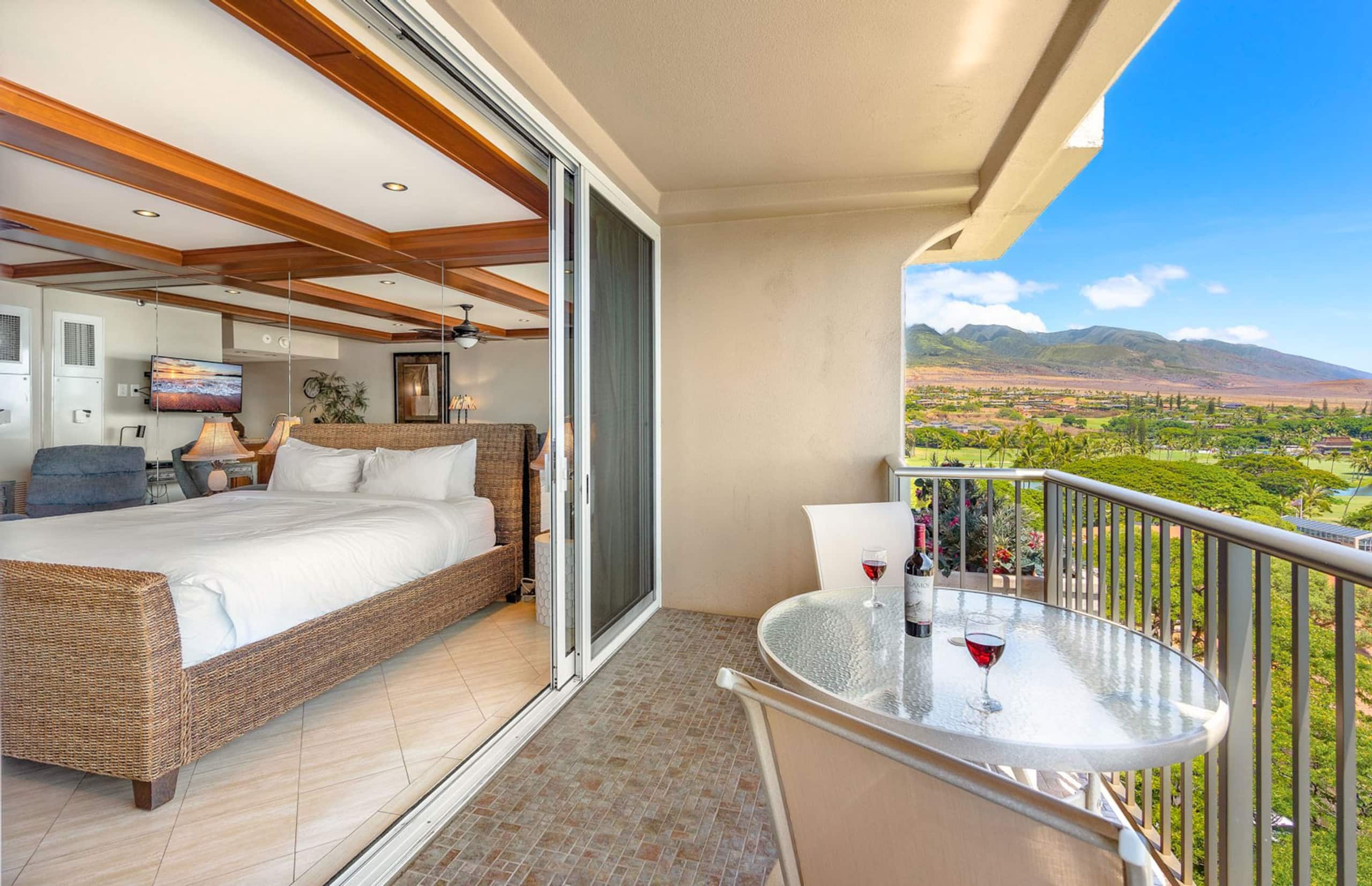 Condo in Lahaina · ★4.7 · Studio · 2 beds · 1 bath - Image 12