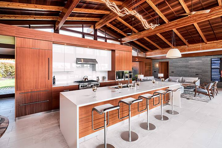 Modern Mauna Lani 4BR Home with Pool, Near Beach! gallery image 5