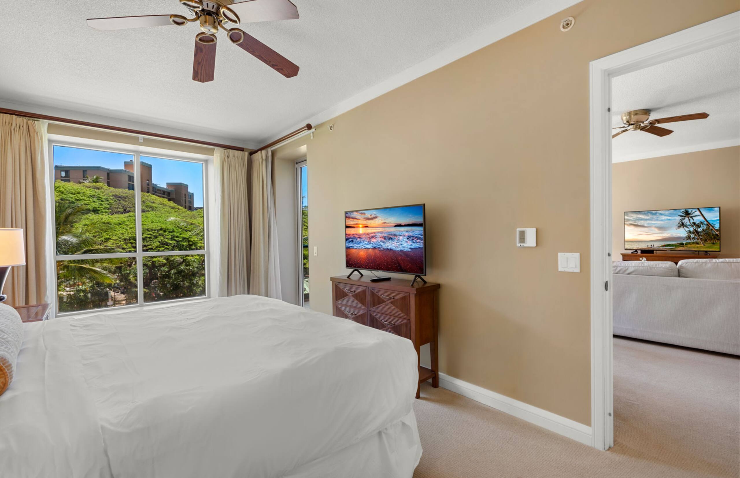 Condo in Lahaina · ★4.8 · 1 bedroom · 2 beds · 1 bath - Image 16