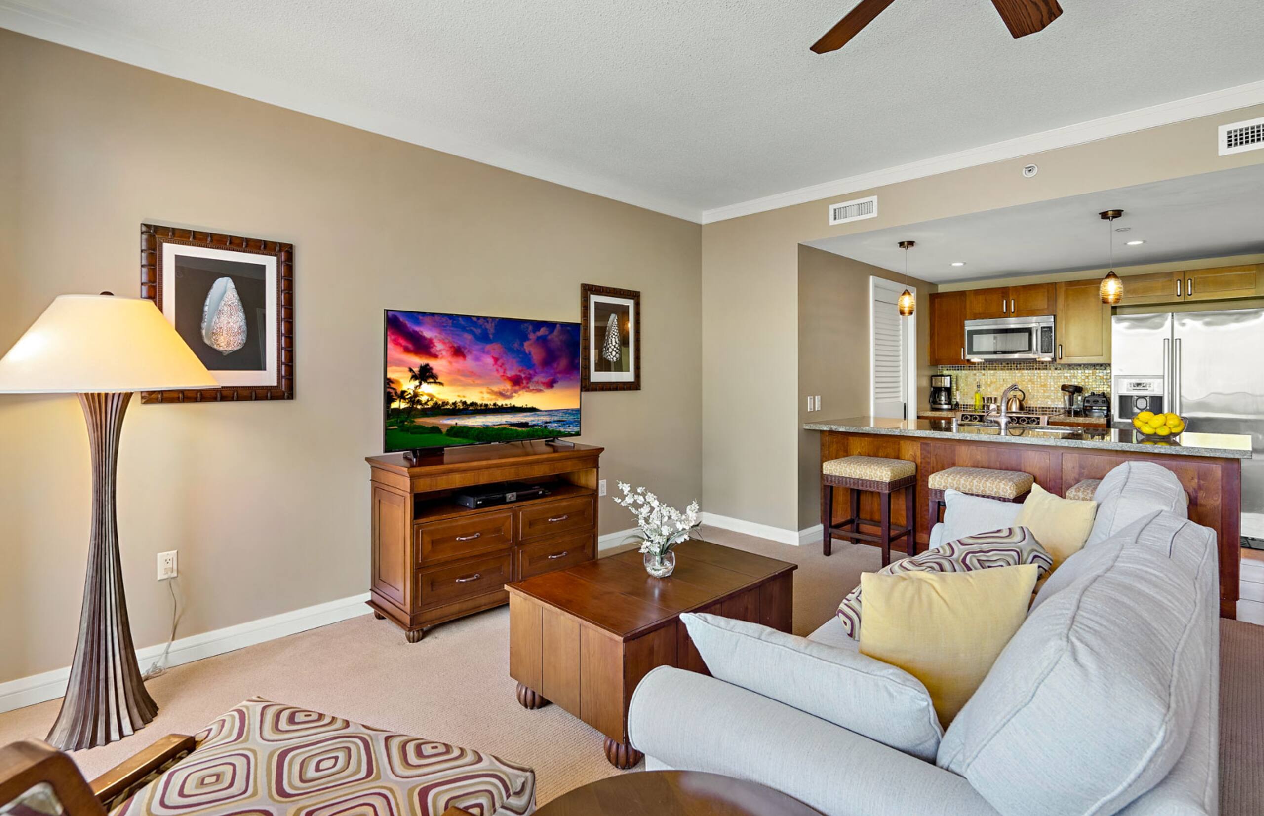 Condo in Lahaina · ★4.8 · 1 bedroom · 2 beds · 1 bath - Image 11