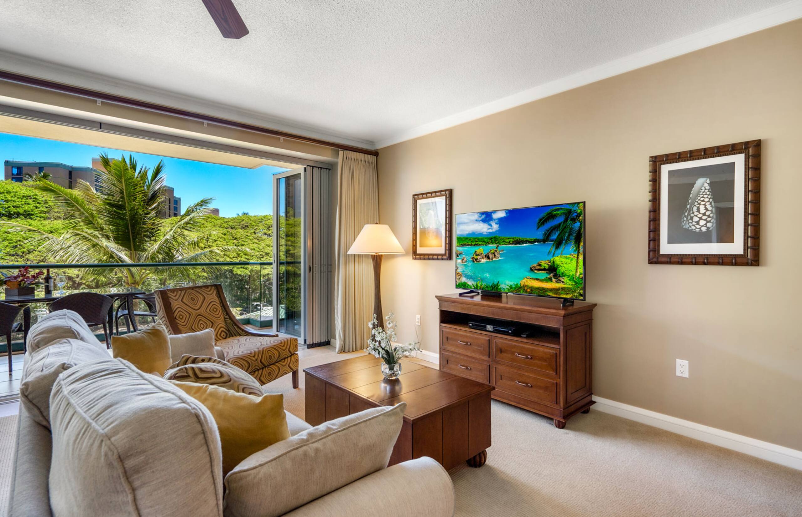 Condo in Lahaina · ★4.8 · 1 bedroom · 2 beds · 1 bath - Image 10