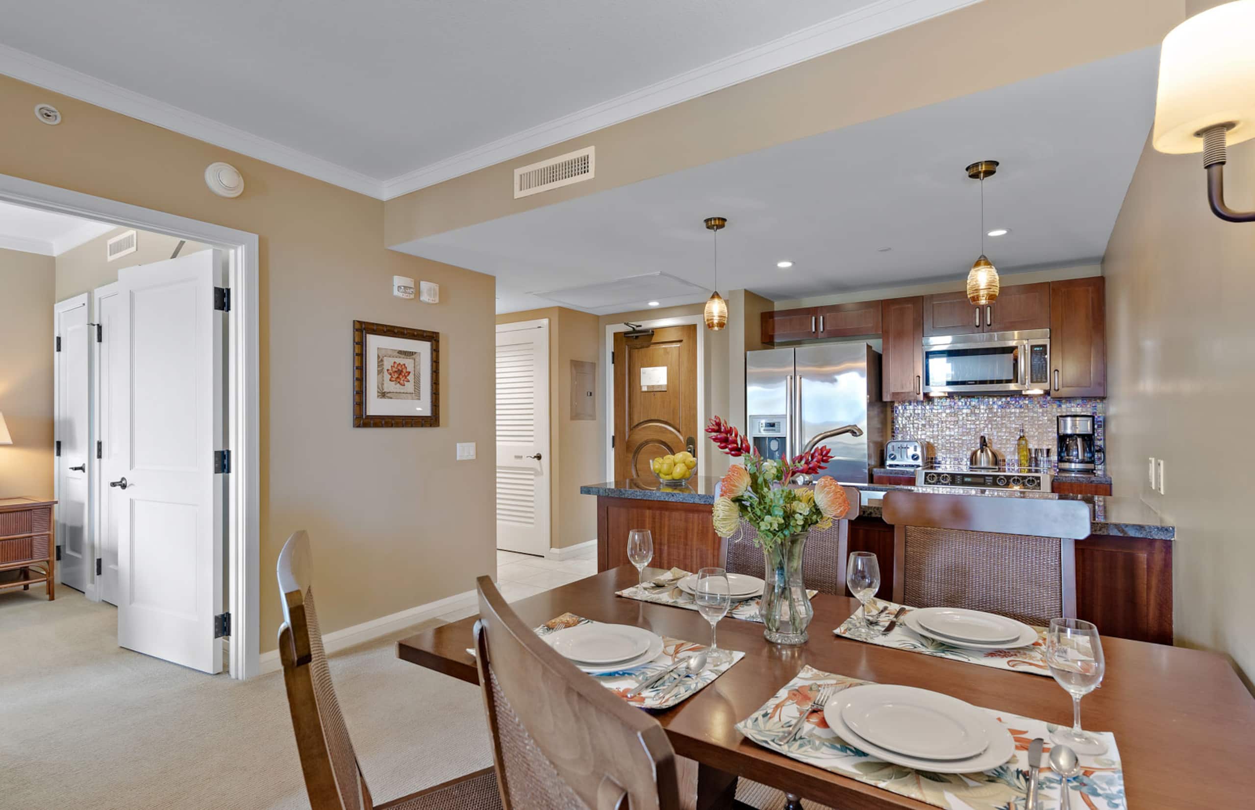 Condo in Lahaina · ★4.76 · 1 bedroom · 2 beds · 1 bath - Image 8