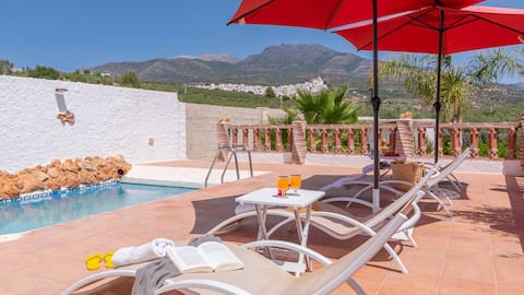 Villa Sol Alozaina by Ruralidays