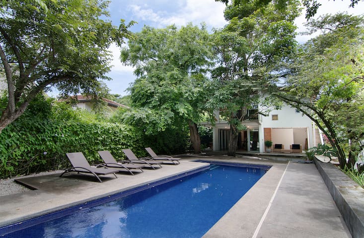 Entire home with 3 bedrooms in Playa Guiones Sur - Nosara Home with Pool and Private Beach Path