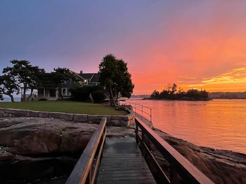 CT Private Home on Belden Island