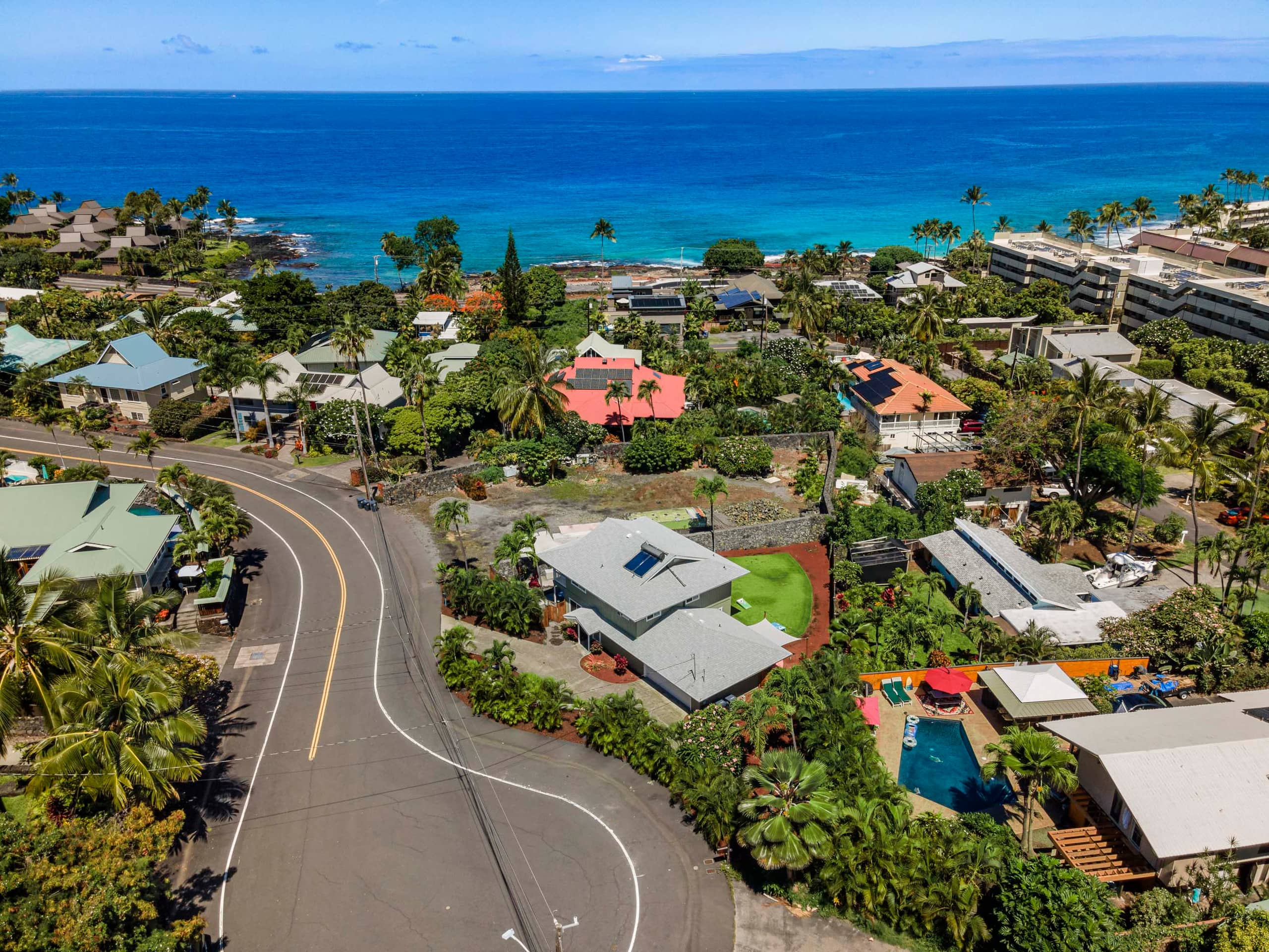 Home in Kailua-Kona · ★4.79 · 4 bedrooms · 7 beds · 4 shared baths - Image 56